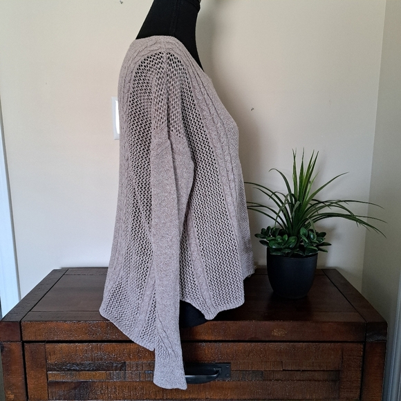 American Eagle Knit Sweater Brown Size Medium Lightweight Round Neck - Picture 2 of 13